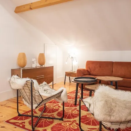 Tomas Loft *