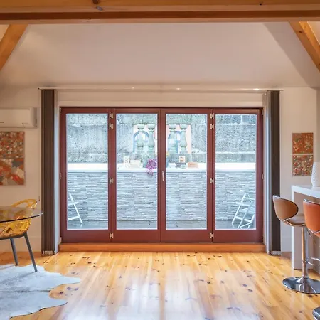 Tomas Loft Porto