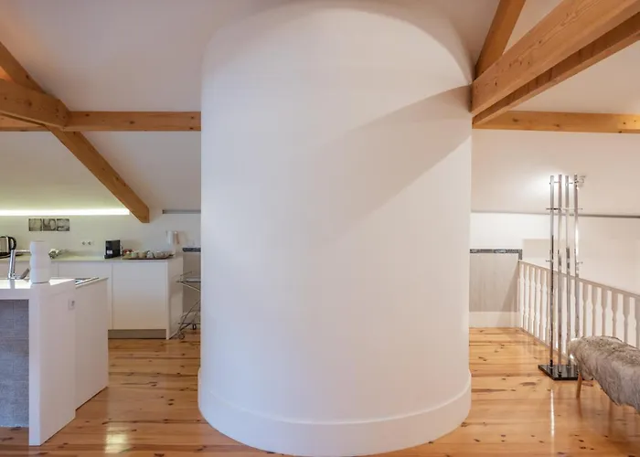 Tomas Loft * 포르투