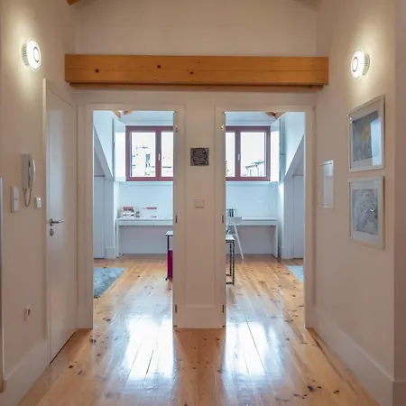 Tomas Loft
